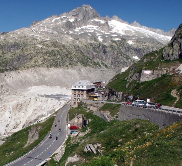 Hotel Belvedere & Rhone Glacier.jpg