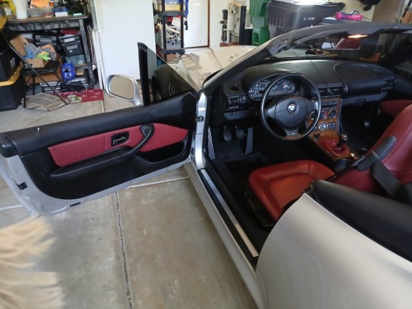 BMW Z3 Roadster - Dual Interior.jpg