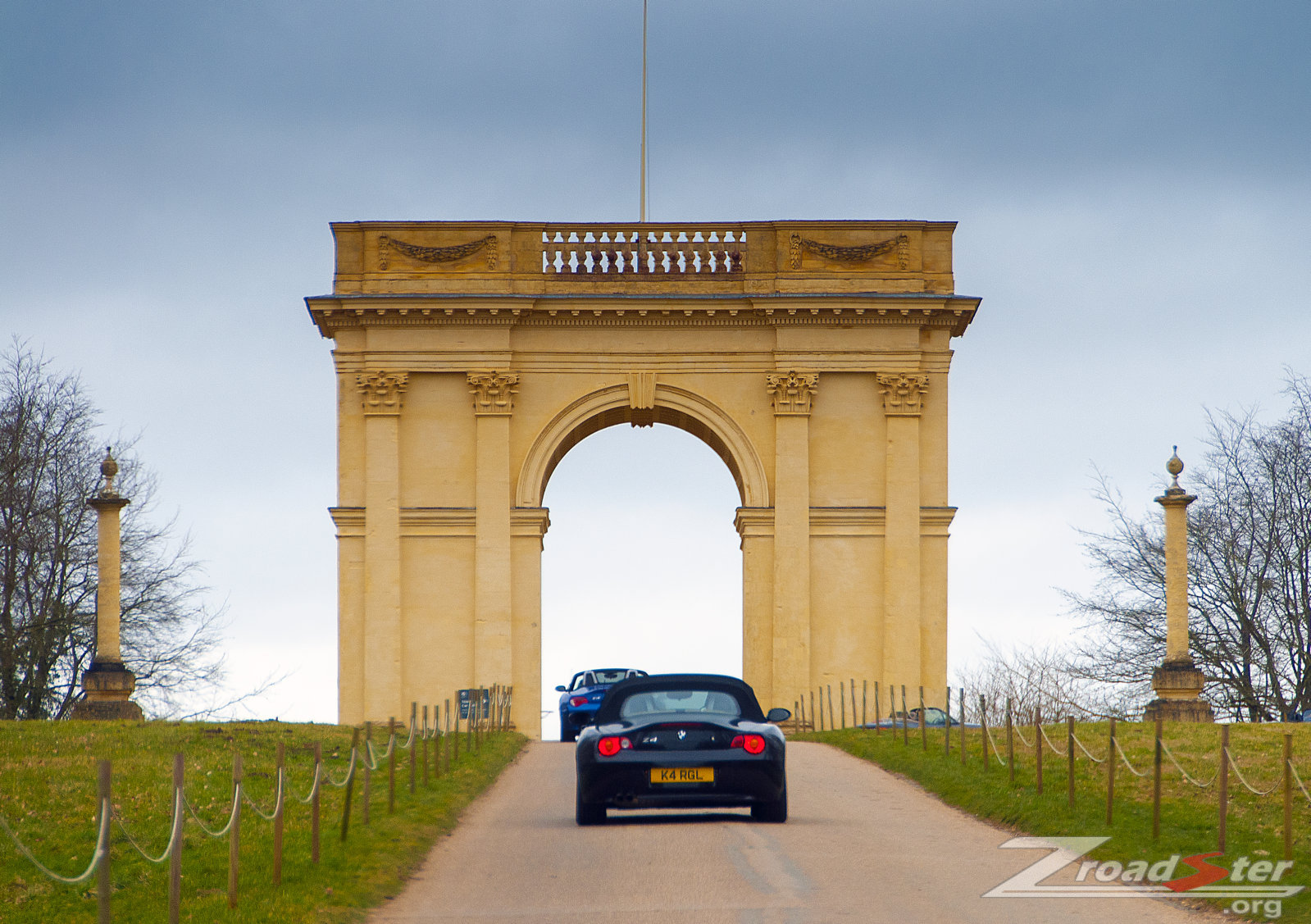 Stowe arch